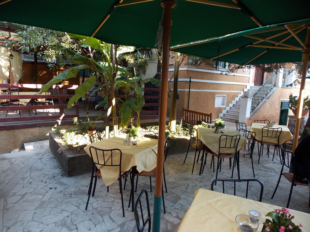 Domus Citta Giardino Bed & Breakfast Rome Exterior photo