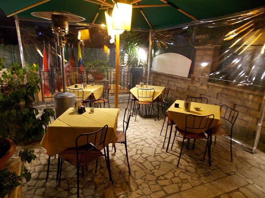 Domus Citta Giardino Bed & Breakfast Rome Exterior photo